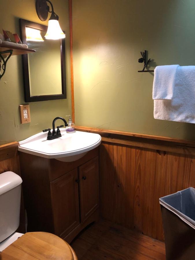 Fiddlers Roost B&B Cabins Galax Extérieur photo